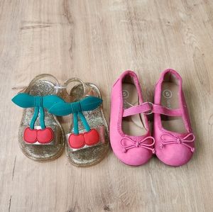2 PAIRS LITTLE GIRLS SHOES